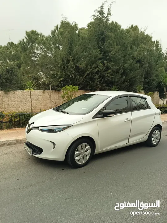 رينو زوي 2019
