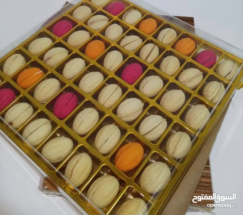 حلويات مشكلة و شوكولاته فاخرة ولا اروع