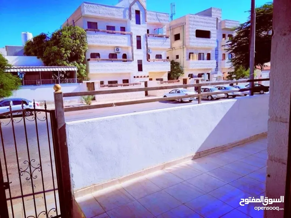 شقق مفروشة في العقبة مقابل واحة ايلا تبعد عن الشاطئ 4 دقائق