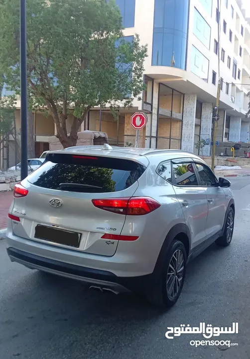 توسان فللللللل بدون. فتحه بصمه. 4/4 فحص نخب بسعرررررر حرق حرق