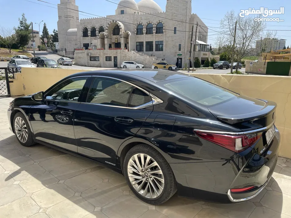 Lexus ES300 2020