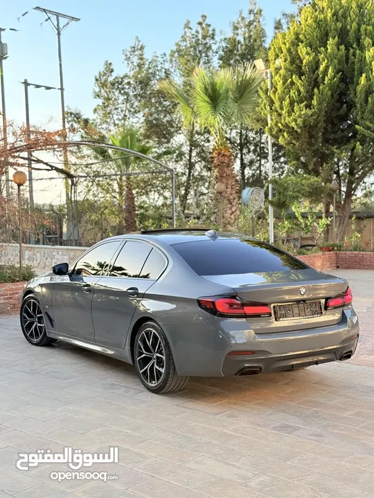 BMW 2023 530i وارد الشركه