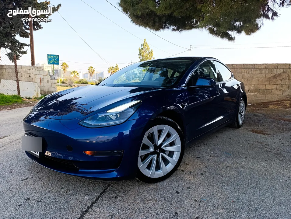 TESLA MODEL 3 2022