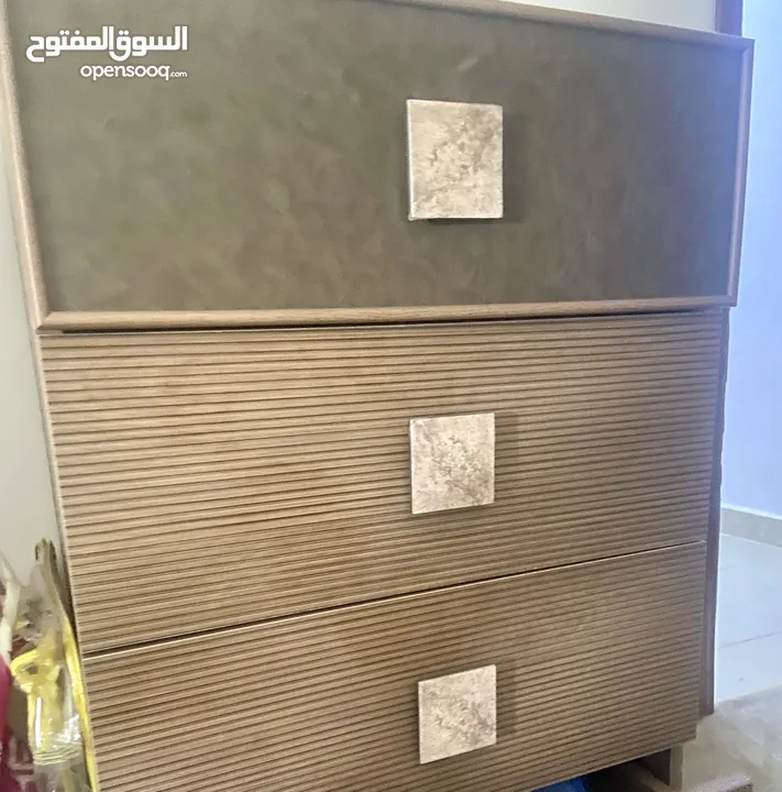 أثاث مستعمل كامل للبيع استخدام اقل من سنة البيع بداعي السفر