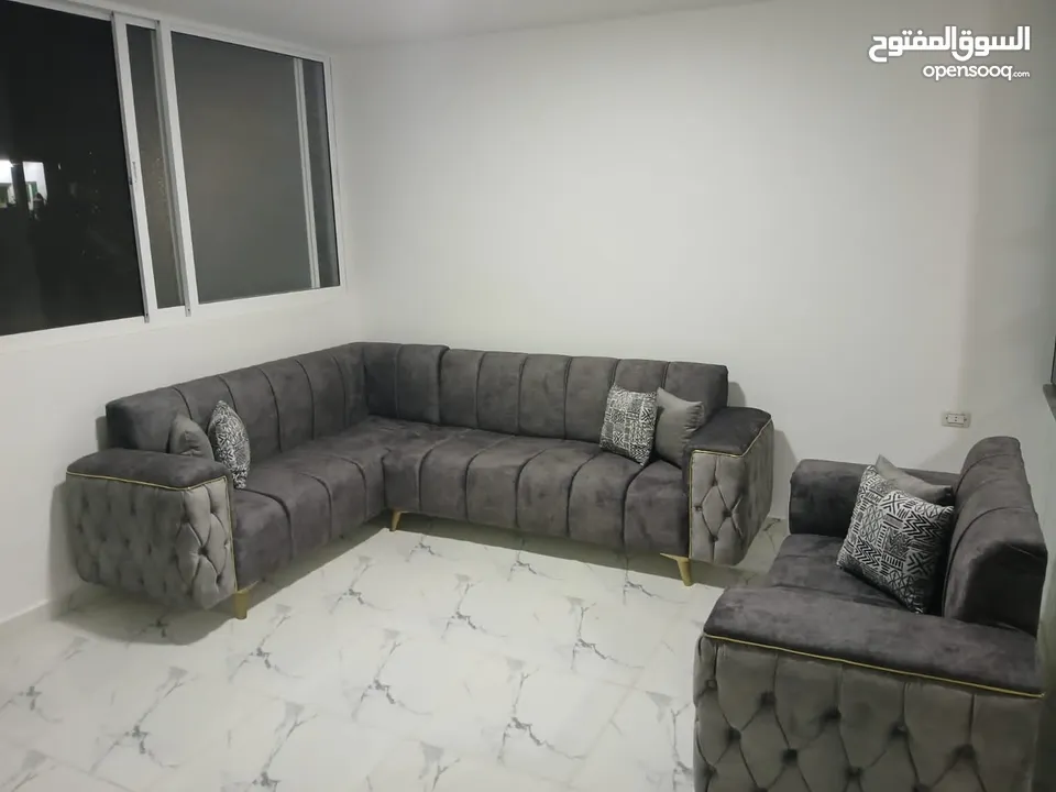 طقم كورنر تفصيل خشب لاتيه وقراط اسفنج ضغط عالي اسفنج تركي  قماش مخمل ووتر بروف   كابتونيه كامل