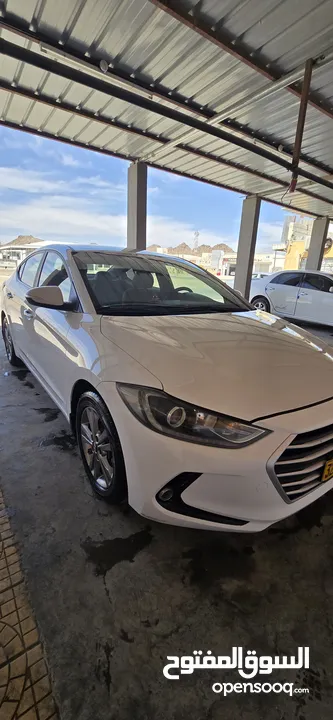 **Hyundai Elantra 2.0  2017  Automatic/ fully one hand used/Family car **