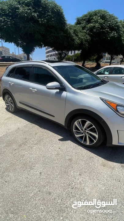للبيع كيا نيرو 2017 "تورنج" أعلى فئة. مواصفات فل كامل  kia niro touring 2017 full options