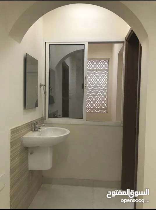 flat W/AC to rent nearest Muscat Mall/شقة مكيفة للإيجار قريب مسقط مول