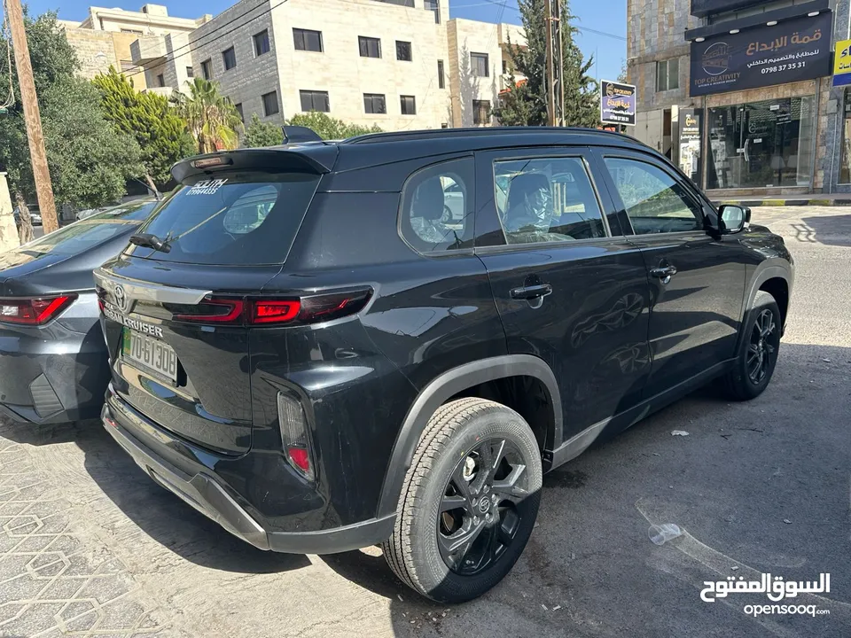 جيب تويوتا اوربان كروزر موديل 2025 فل كامل اضافات عداد زيرو هايبرد بافضل الاسعار فقط من شركة الجنوب