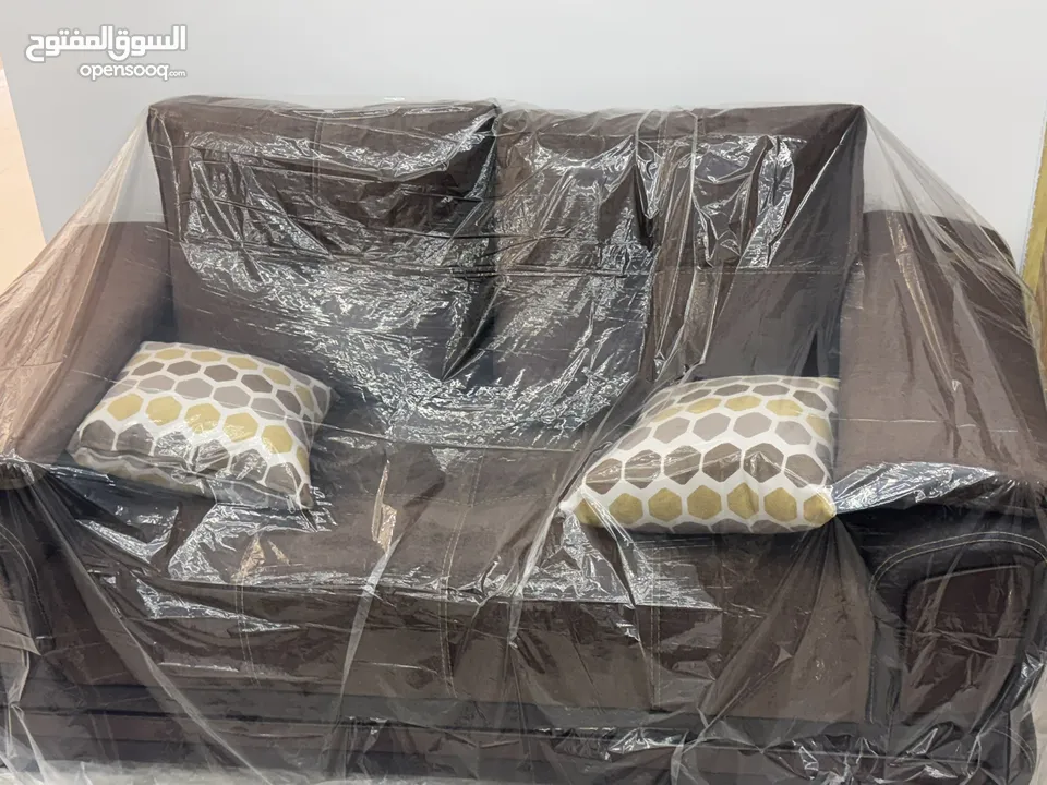 طقم غرفه معيشه سويد 4 سم نبوك وجلد جديد لم يستعمل