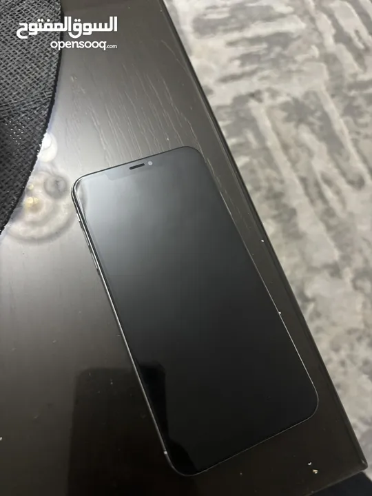 ايفون xs max