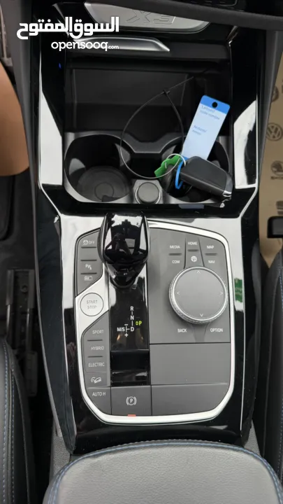 BMW x3 30e ترخيص   محرك 2000 هايبرد plug in/يقطع على الشحنه 43 كيلو متر  293 حصان