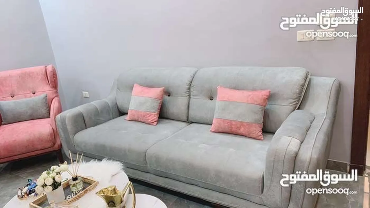 طقم كنب فخم بحالة الجديد