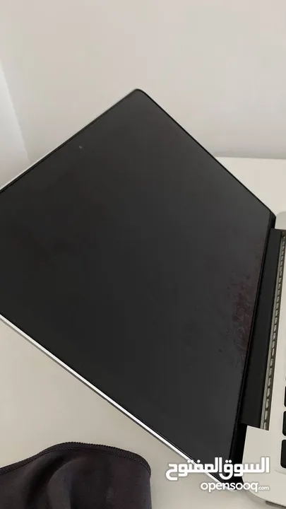 للبدل على ايفون MacBook Pro