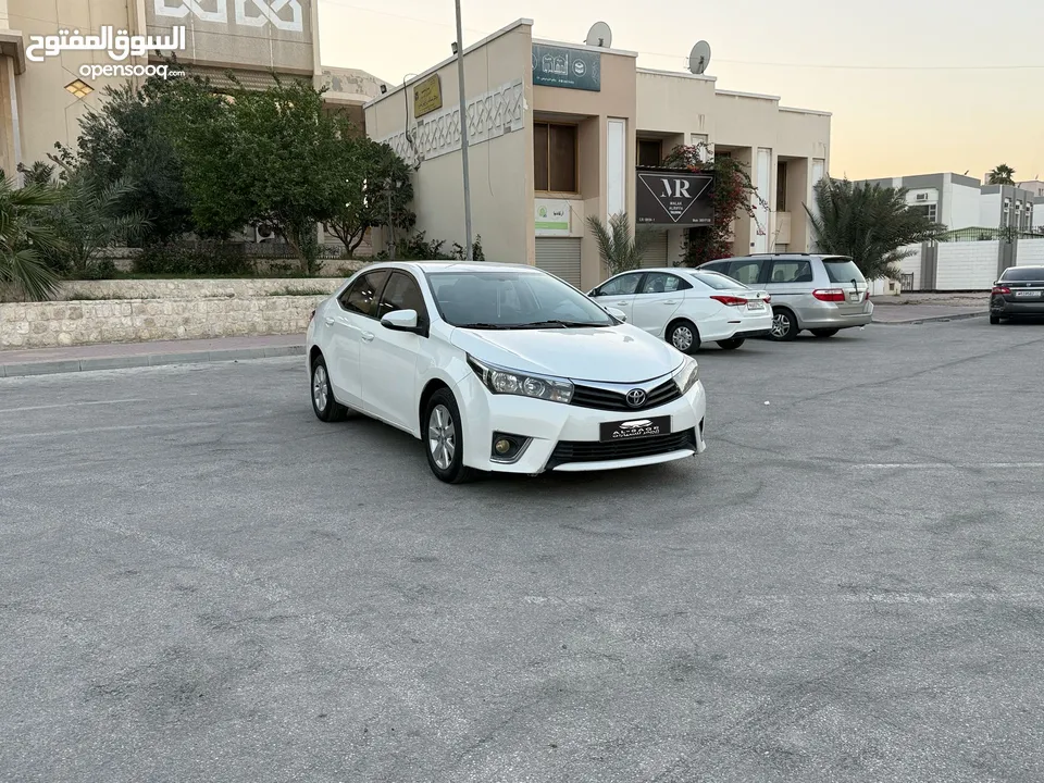 Toyota Corolla XLi model 2015