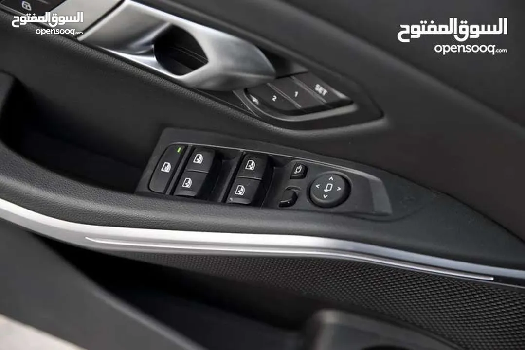 BMW 330e XDrive 2022 M kit للبيع كاش او اقساط
