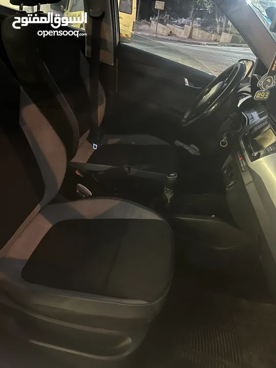 سكودا فابيا 2015 ولا ضربة عداد قليل 99الف