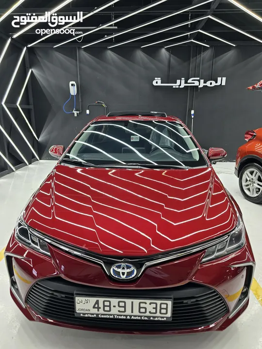 تويتا كورولا هايبرد 2019 فل مع فتحه وارد الوكاله وتحت صيانة الوكاله