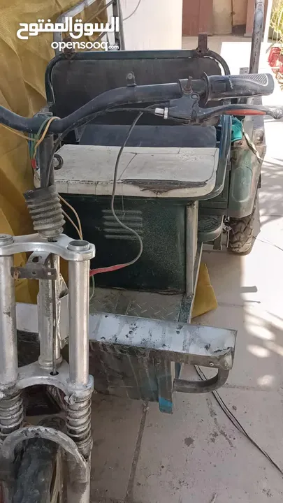 دراجه 3 عجلات مع قلاب مع 2 مقعد ,