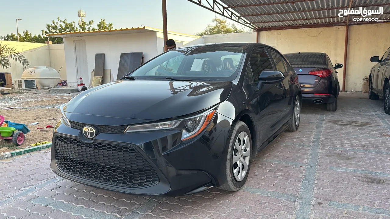 Toyota Corolla 2021 LE Black