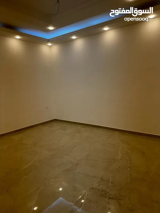 بيت للبيع كاش