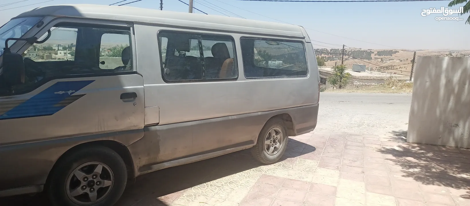 باص h100 موديل 2000 للبيع