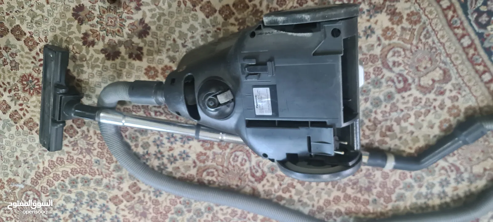 مكنسة بانوسونيك  (( Panasonic))  1800 واط ، بحالة الجديد ،