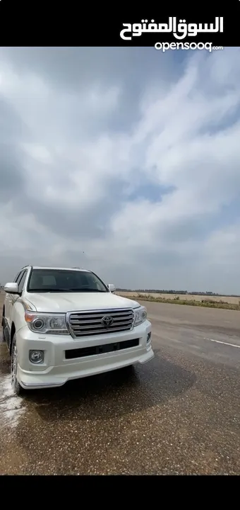 لاندكروزر vxr v8 2012