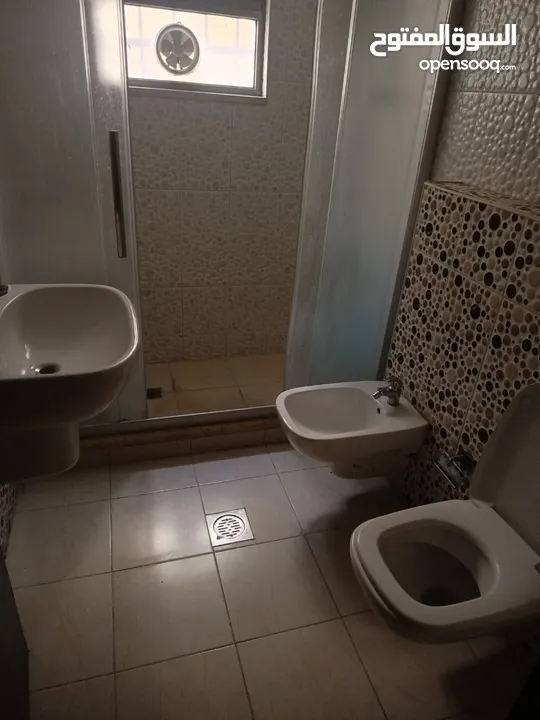 شقه ارضيه مميزه