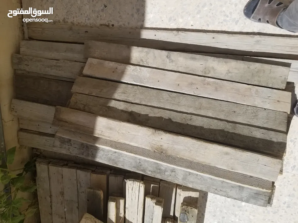 خشب طوبار قرط ولوحات فقط الموقع ماركا الشماليه خلف شركه البيبسي للبيع
