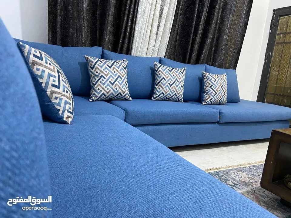 أطقم كنب وكورنرات خشب سويد ثقيل جدا اسفنج دانلوب والضهر هولو طبي الارضيات كوشوك