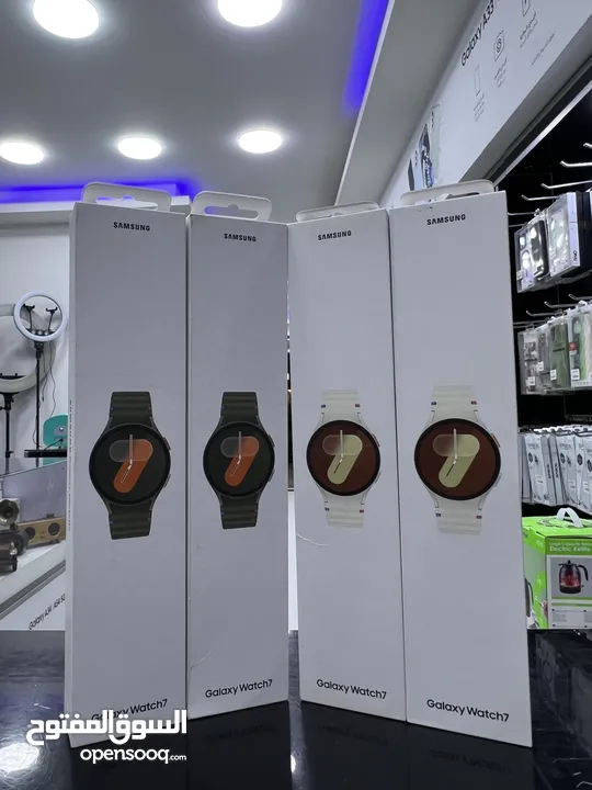 Samsung Watch 7 (40mm) ساعة سامسونج  7 (قياس 40مم) متوفرة باللونين الكريمي و الزيتي  ليما موبايل ^_^