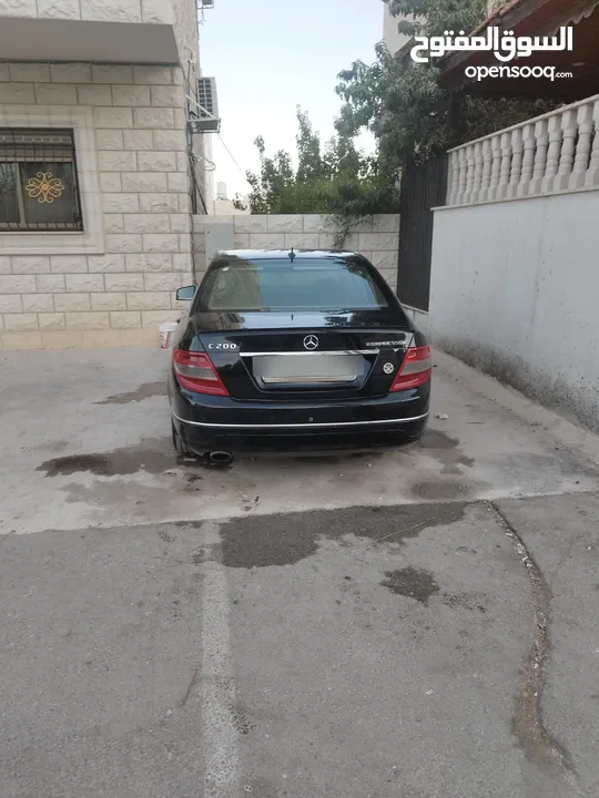 مرسيدس C200 كومبريسر