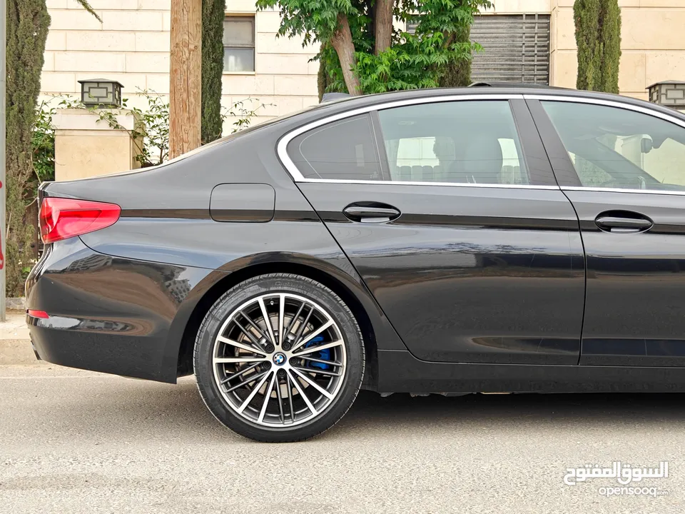 BMW  530e 2019 hybrid   فحص كامل  يقبل البدل
