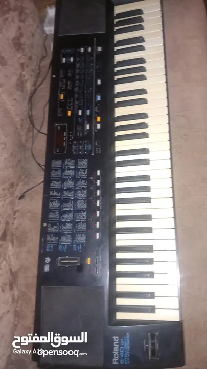 جهاز اورج ROLAND E40 للبيع