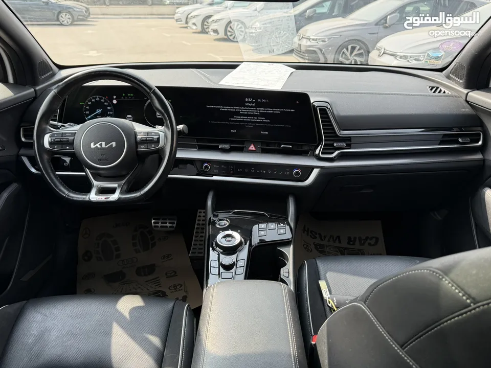 كيا سبورتاج GT Line ترخيص 2022 محرك 1600 هايبرد  جير أوتوماتيك 240 حصان