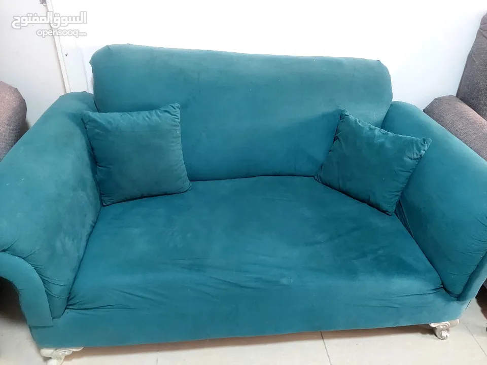 طقم كنب  بحالة الوكالة تفصيل