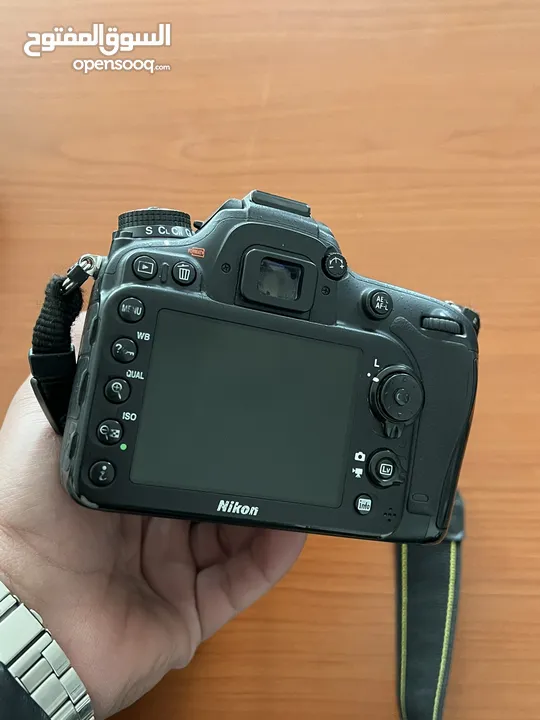 كاميرا نيكون D7100