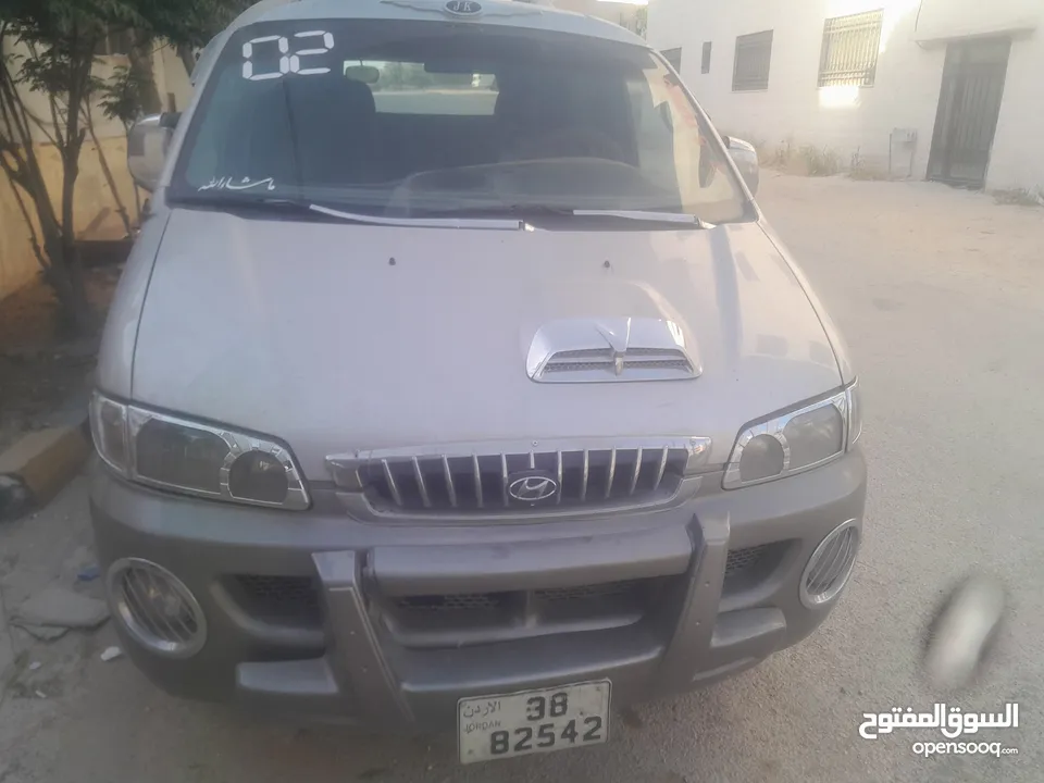 باص استركس موديل 2002 بحالة جيدة غير مرخص شهر  السعر 3.500 قابل للتفاوض