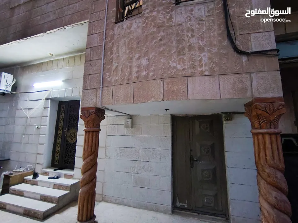 منزل طابقين للبيع كامل الزرقاء-الهاشمية من المالك مباشرة بسعر مغري