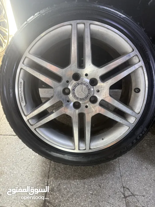 جنط مرسيدس w204 AMG  جنط بحالة ممتازه لا كسور ولا خشوط بحالة ممتازه حجم جنط 17 امامي رفيع خلفي عريض