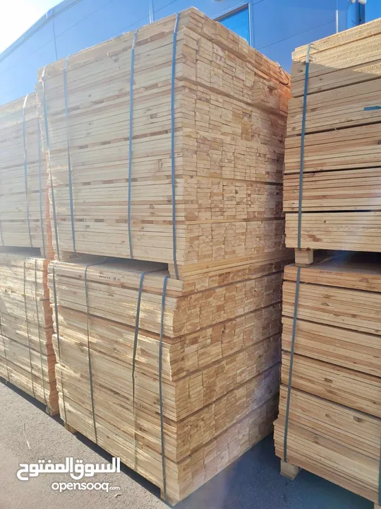 خشب ابيض Pine KD  و خشب سويد Spruce جاهز للشحن من اوروبا الى العقبة بافضل سعر
