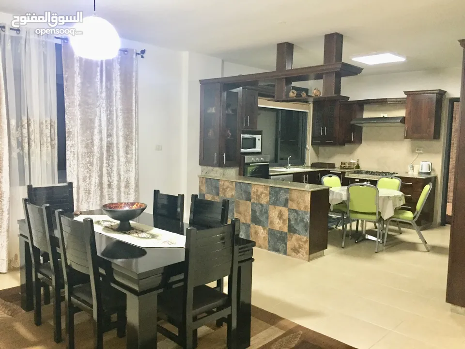 شقة مفروشة شهري