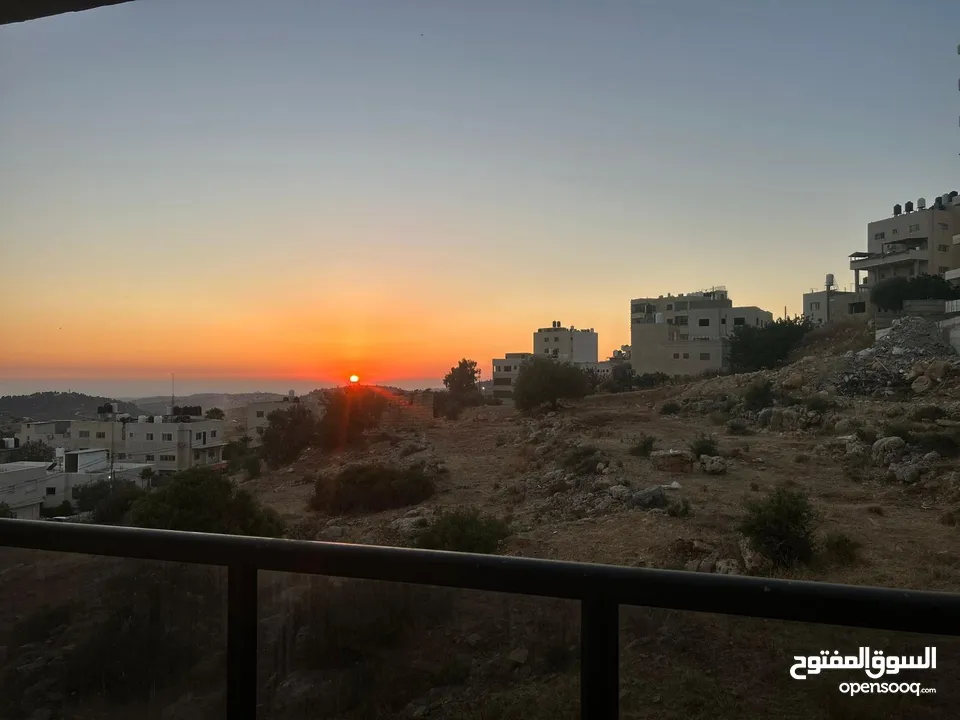 شقة للبيع في الطيرة قريب من دوار نبيل مع فرش كامل