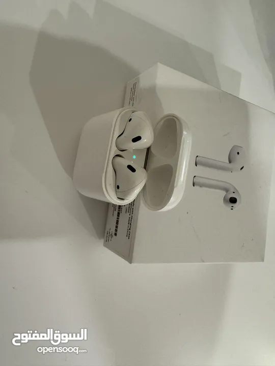 Airpods 2 بحاله جيده جدا