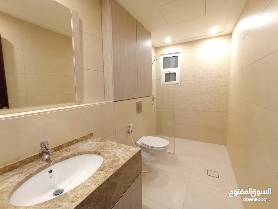 شقة غير مفروشة للإيجار 205م2 ( Property 19161 )-174847865