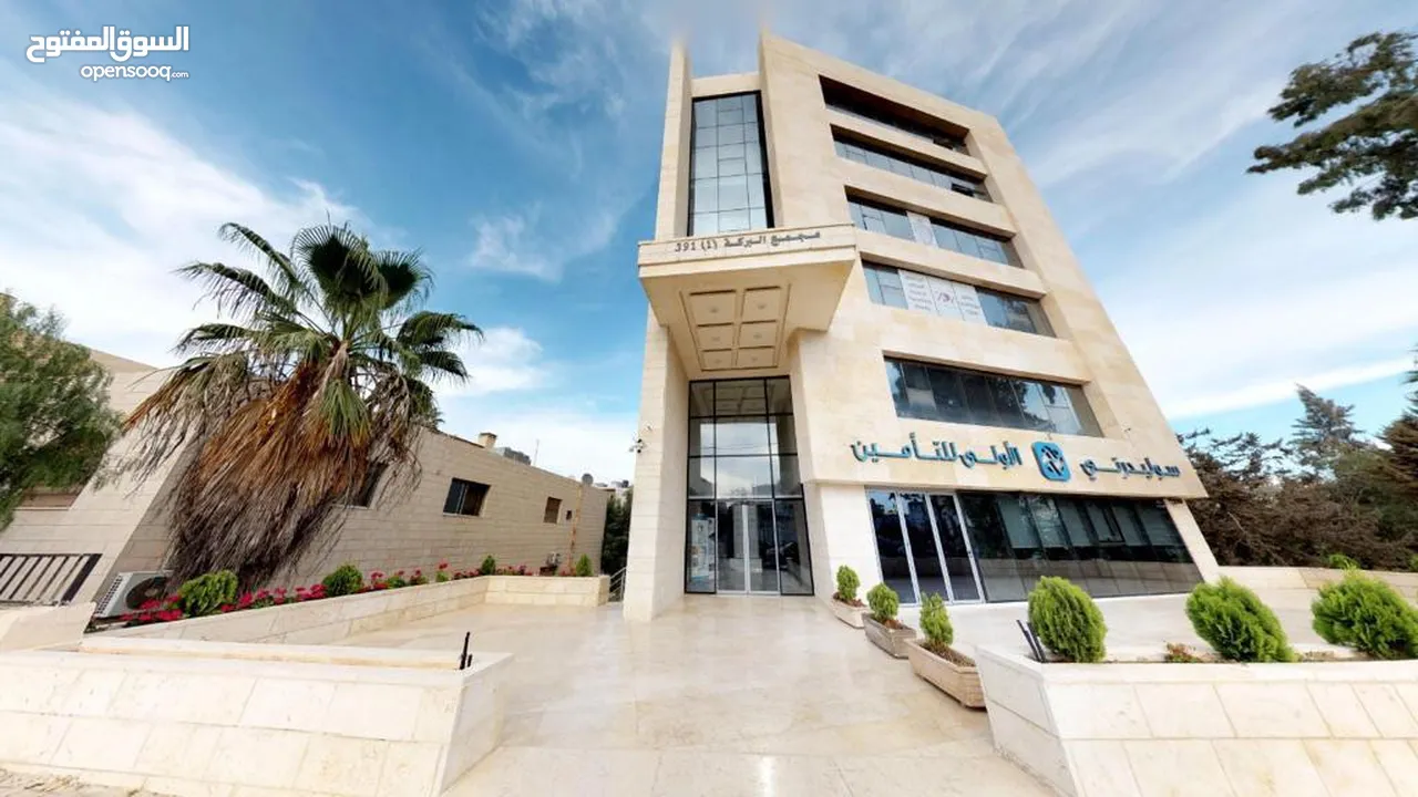 مكتب فاخر للإيجار ، قرب king Hussein  business center