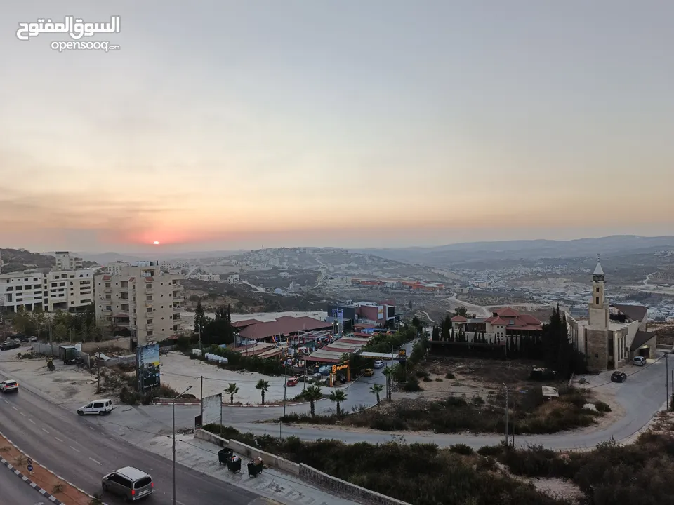 شقه عظم باطلاله جميله جدا ومفتوحه