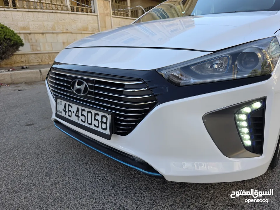 هونداي ايونك 2018 فل كامل فحص كامل عداد 130Km مالك 1 فقط