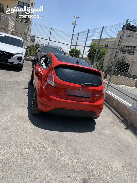 فورد فيستا للبيع